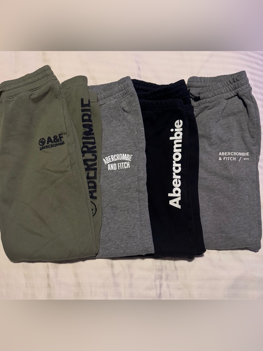 Abercrombie & Fitch Kids Jogger Pants - Olive, Gray, Black 4 Pairs 11/12